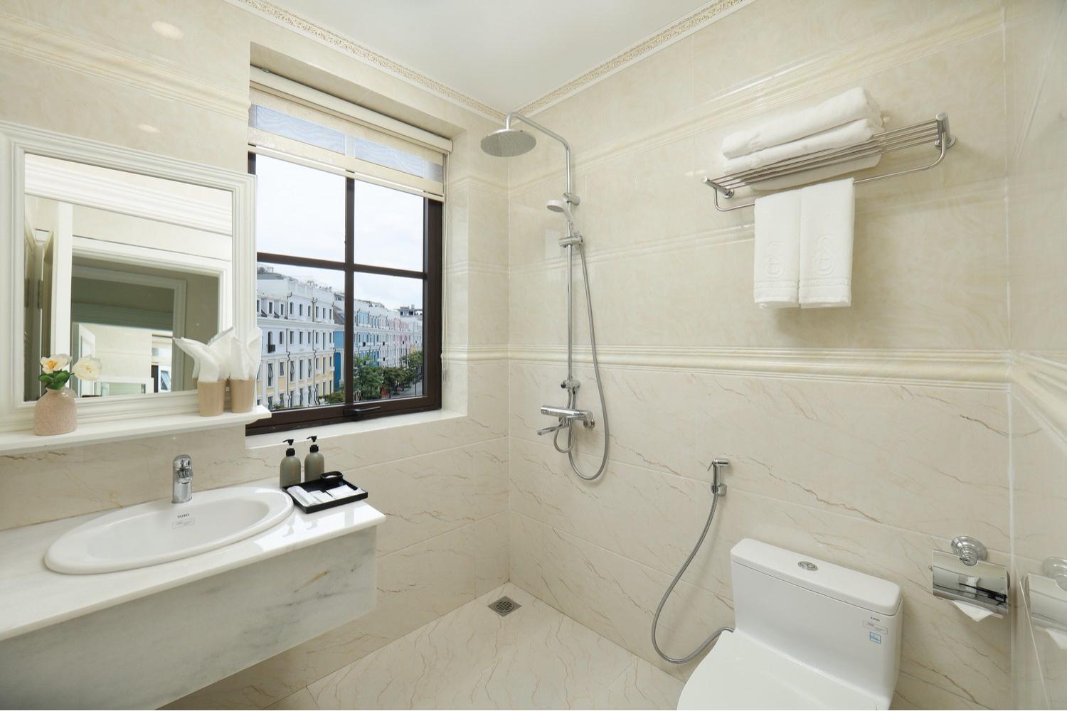 Sun Diamond Hotel Ha Long Esterno foto
